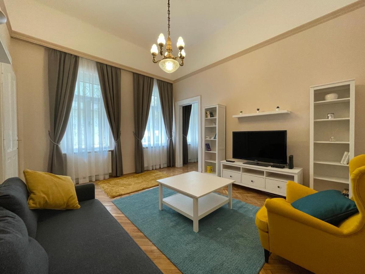 Fullmoon Apartments 1 Szegedin Exterior foto